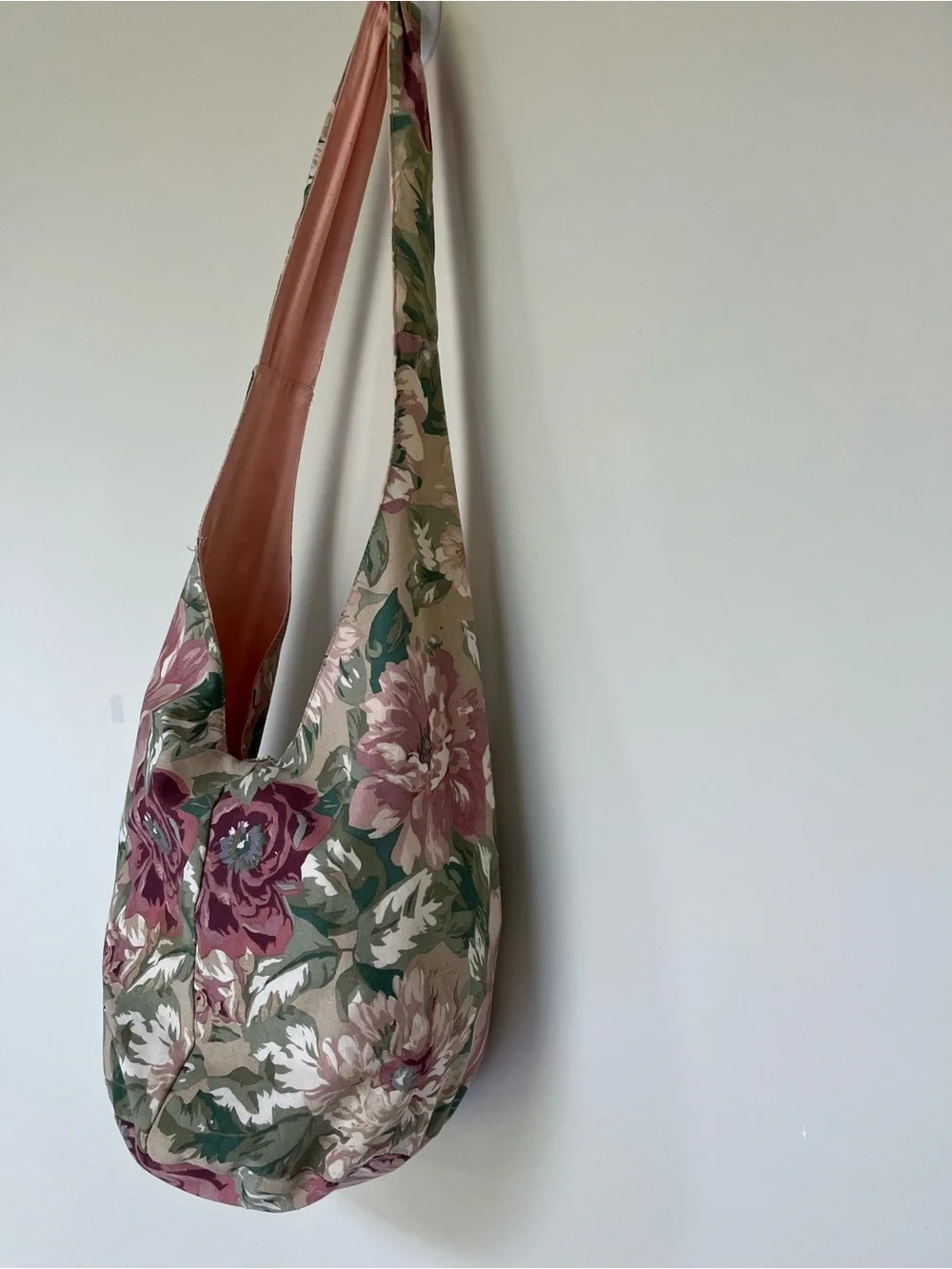 Romantic Vintage Cabbage Rose Print Hobo Bag Slouchy Boho ~ Sling Sac Bag